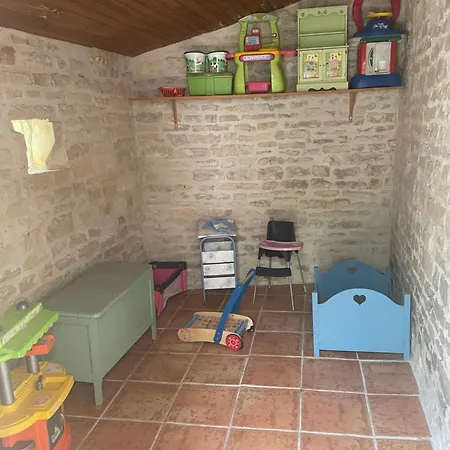 Sous L Olivier דירה Tusson