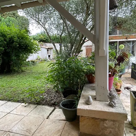 Sous L Olivier דירה *