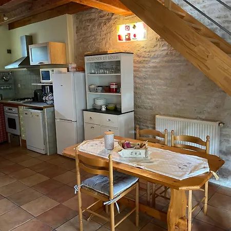 Appartement Sous L Olivier Tusson