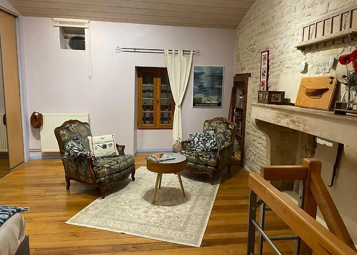 Sous L Olivier Tusson